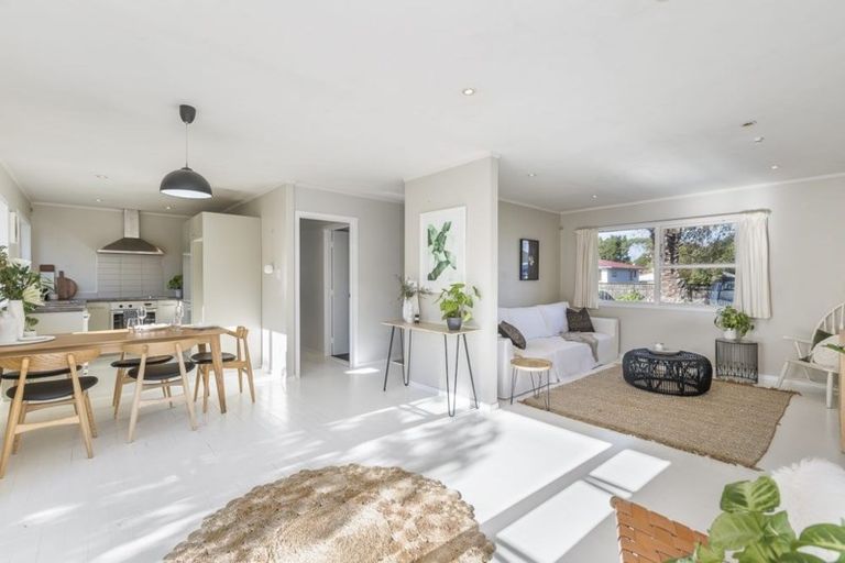 Photo of property in 19 Roby Street, Te Atatu Peninsula, Auckland, 0610