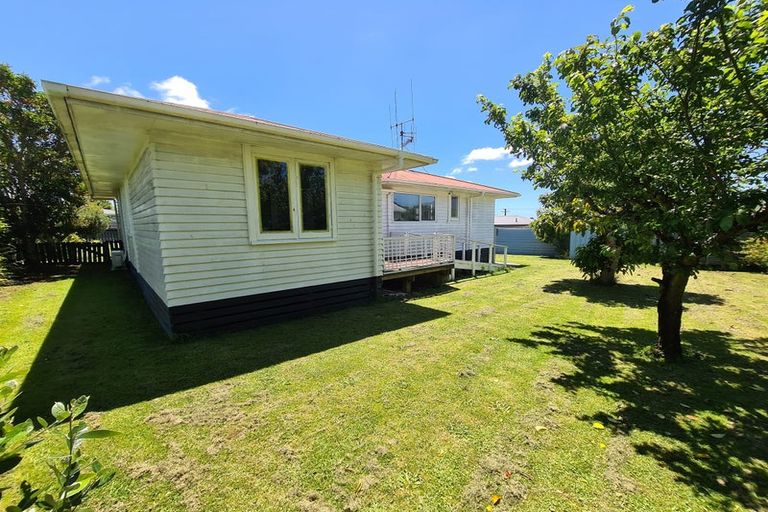 Photo of property in 8 Seaforth Grove, Greerton, Tauranga, 3112