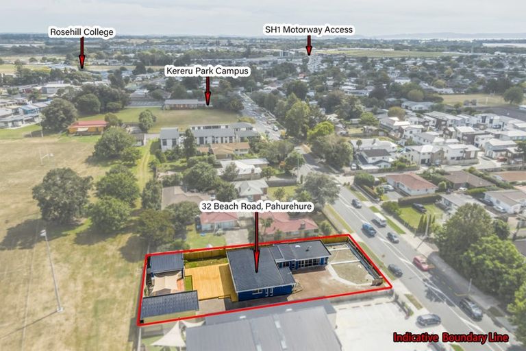 Photo of property in 32 Beach Road, Pahurehure, Papakura, 2113