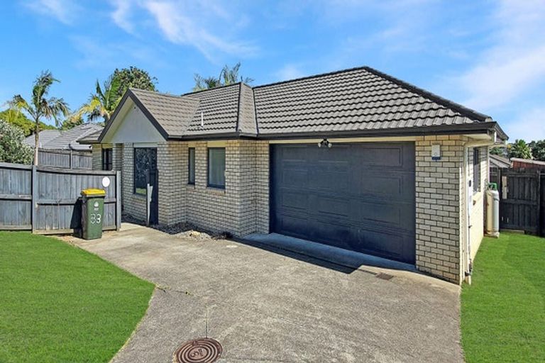 Photo of property in 33 Pitt Avenue, Clendon Park, Auckland, 2103