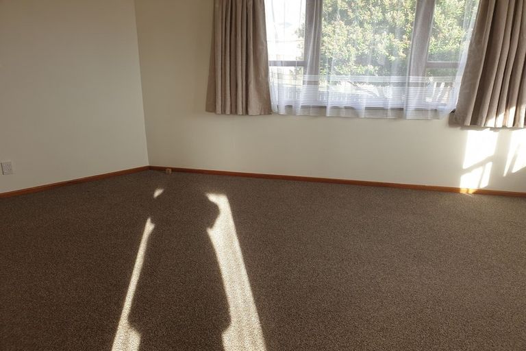 Photo of property in 9 Falcon Street, Cannons Creek, Porirua, 5024