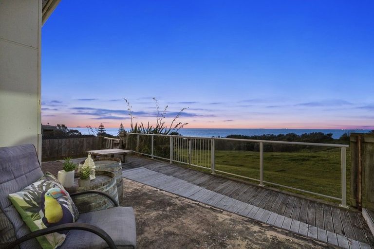 Photo of property in 2 Record Street, Fitzroy, New Plymouth, 4312