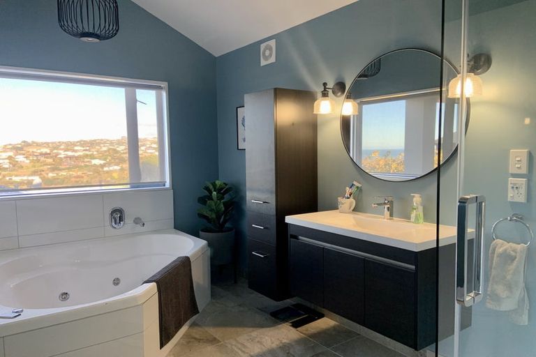 Photo of property in 1/56 Major Hornbrook Road, Mount Pleasant, Christchurch, 8081