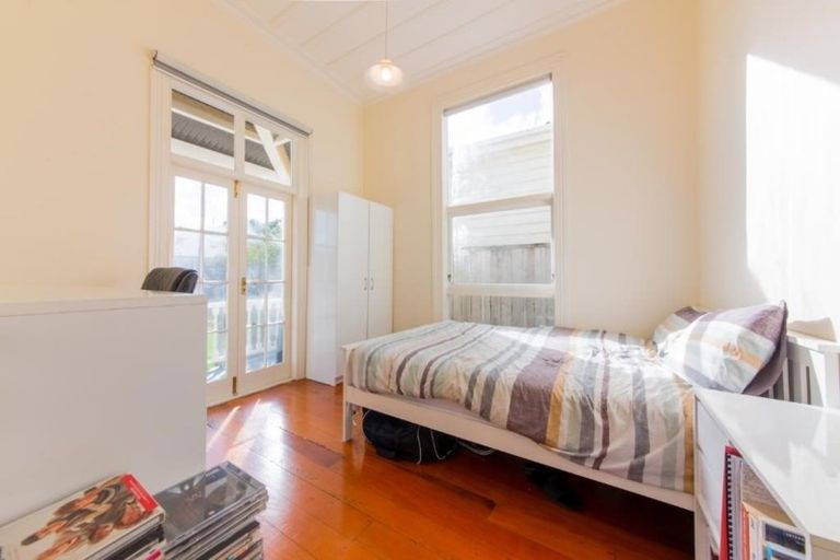 Photo of property in 24 Anne Street, Devonport, Auckland, 0624