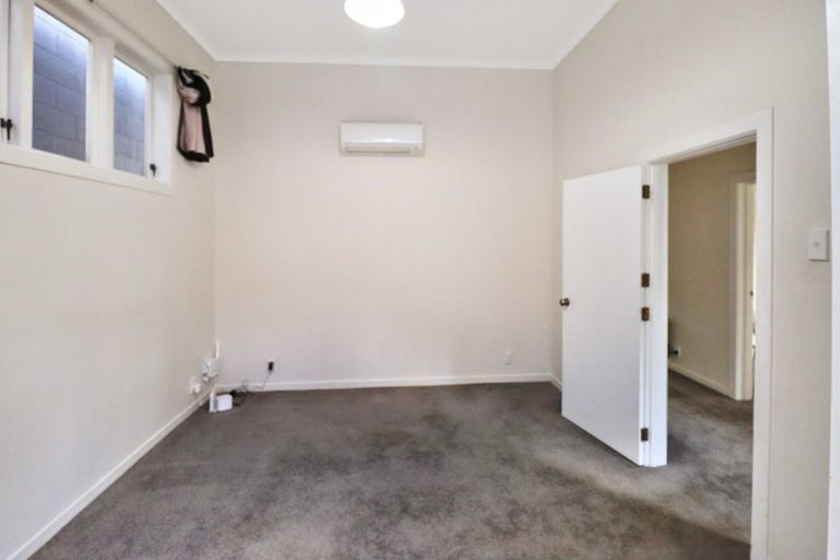 Photo of property in 47 Childers Terrace, Kilbirnie, Wellington, 6022