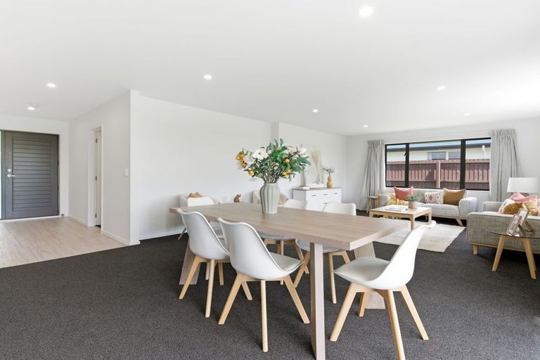 Photo of property in 28 Burnham School Road, Rolleston, 7614