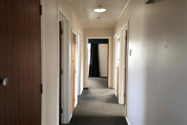 Photo of property in 15 Rochester Street, Tamatea, Napier, 4112