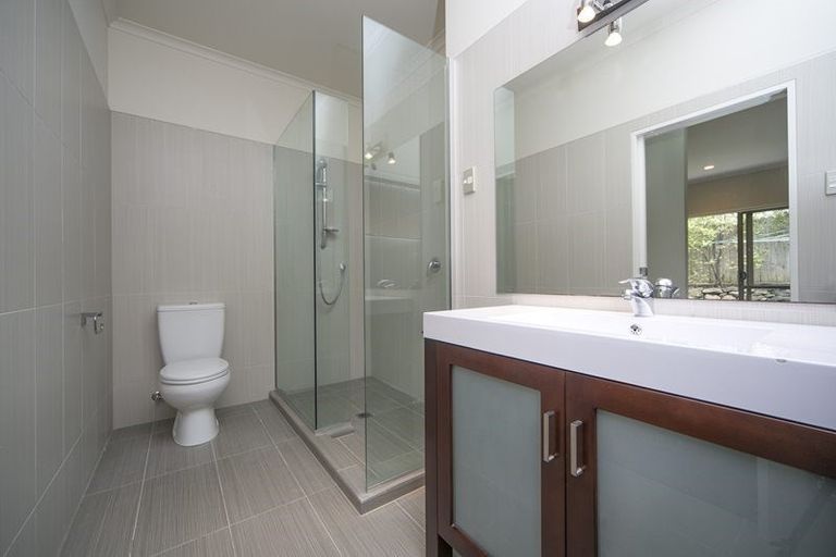 Photo of property in 16d Lincoln Road, Henderson, Auckland, 0610