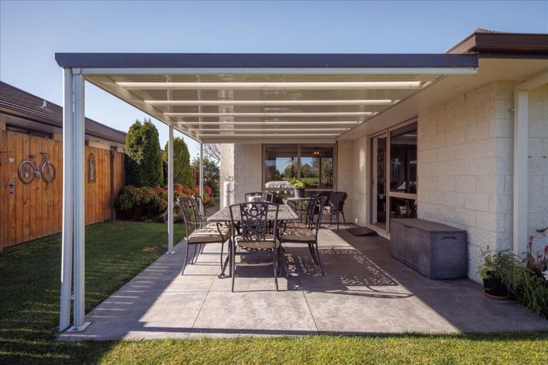 Photo of property in 11 Allington Place, Bethlehem, Tauranga, 3110