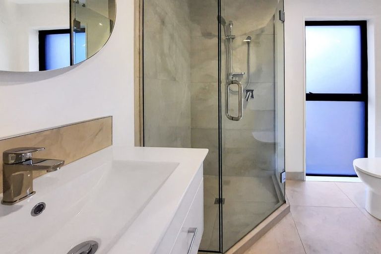 Photo of property in 1/12 Newbridge Place, Ilam, Christchurch, 8041