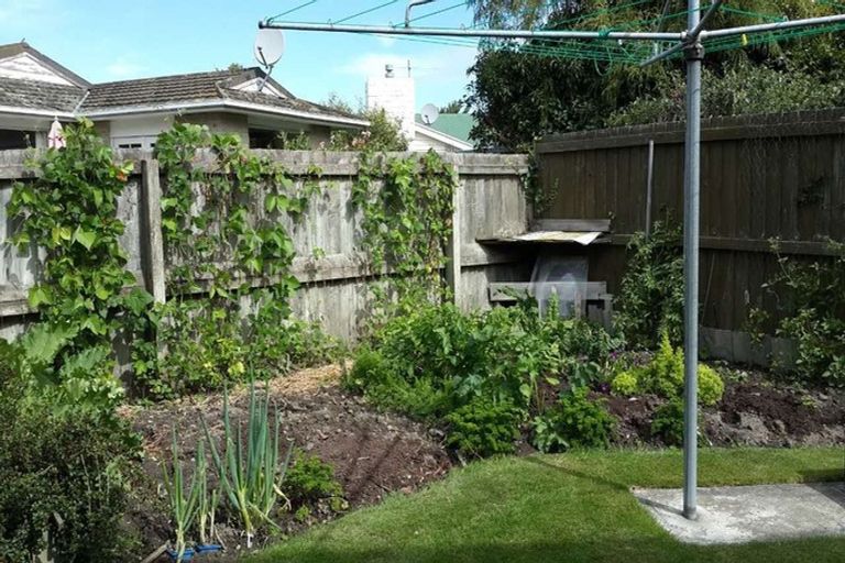 Photo of property in 3 Broadfell Avenue, Avonhead, Christchurch, 8042