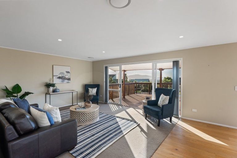 Photo of property in 137 Winara Avenue, Waikanae, 5036