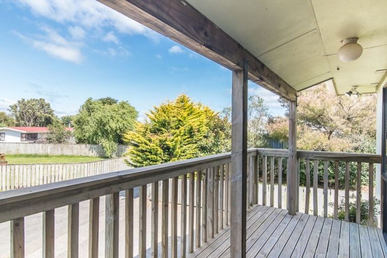 Photo of property in 90 Aorangi Road, Paraparaumu, 5032