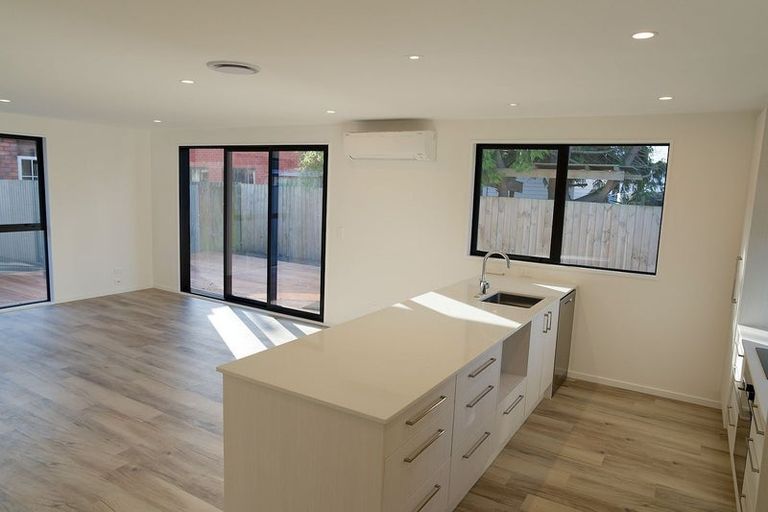 Photo of property in 53a Dunedin Street, Redwood, Christchurch, 8051