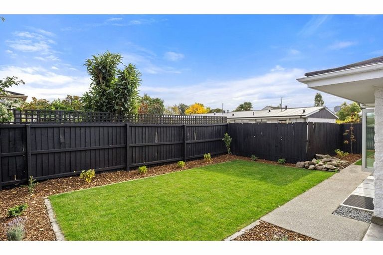 Photo of property in 2/95 Cheyenne Street, Sockburn, Christchurch, 8042