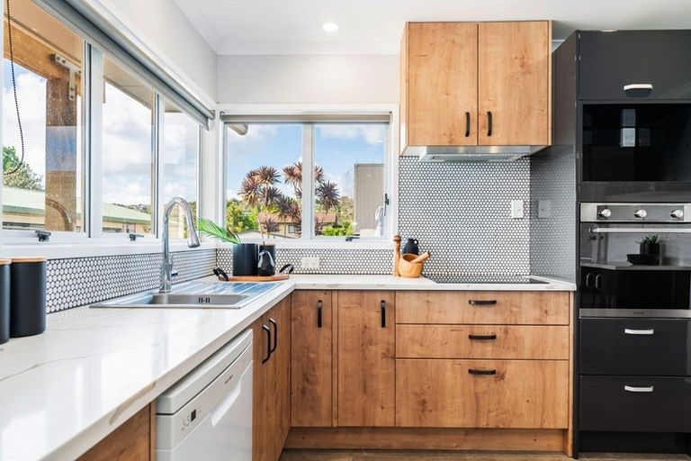 Photo of property in 5 Otaika Road, Woodhill, Whangarei, 0110