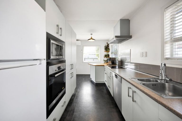 Photo of property in 73 Rata Street, Inglewood, 4330