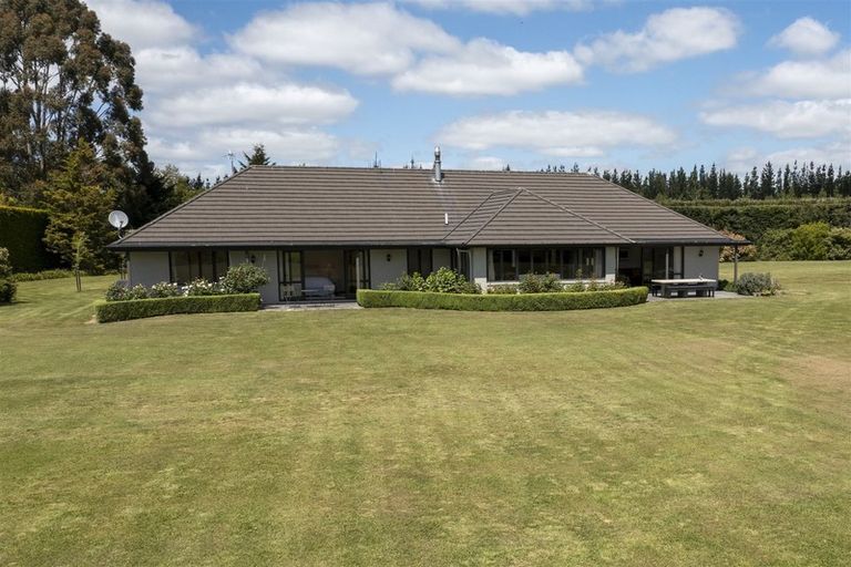 Photo of property in 301 School Road, West Eyreton, Rangiora, 7475