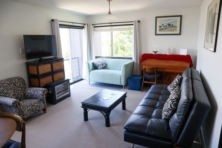 Photo of property in Mansfield Towers, 1 Grant Road, Thorndon, Wellington, 6011