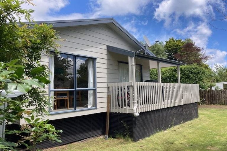 Photo of property in 2/58 Kinloch Road, Kinloch, Taupo, 3377