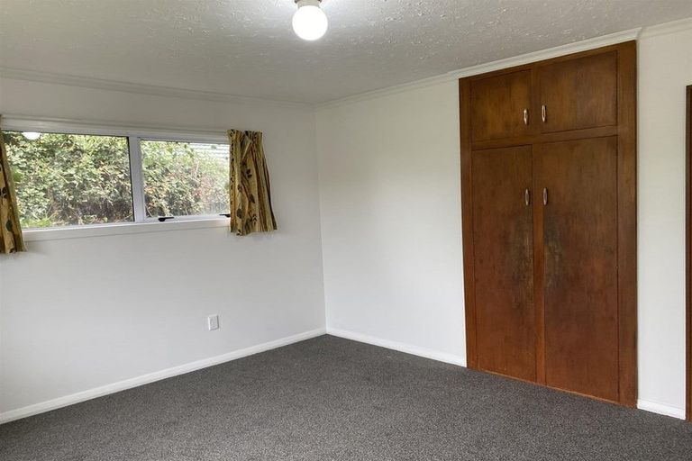 Photo of property in 19 Eglinton Street, Avondale, Christchurch, 8061
