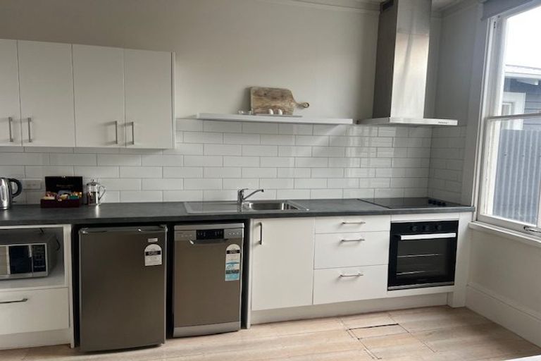 Photo of property in 291 Marine Parade, Napier South, Napier, 4110