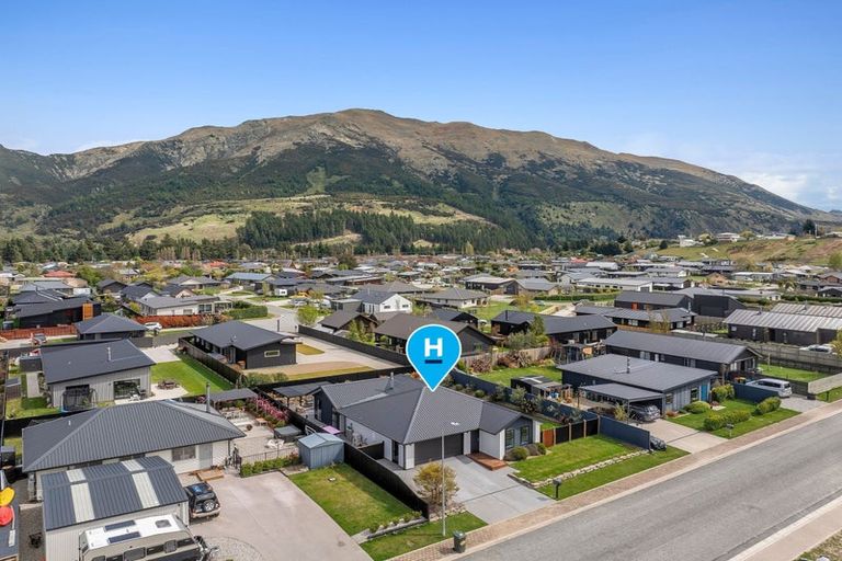 Photo of property in 18 Swan Street, Lake Hawea, Wanaka, 9382