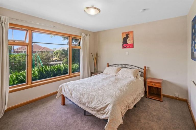 Photo of property in 12 Halliwell Avenue, Papanui, Christchurch, 8052