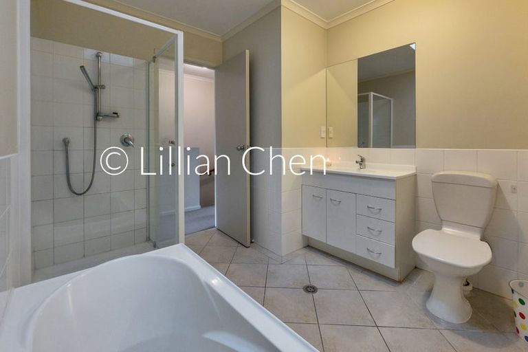 Photo of property in 13 Barnea Circle, Glen Eden, Auckland, 0602