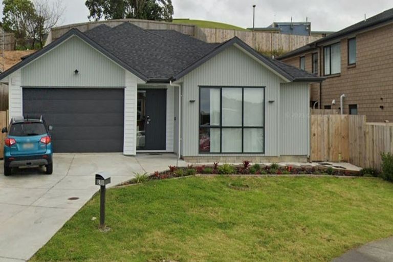 Photo of property in 27 Surf View Crescent, Red Beach, 0932