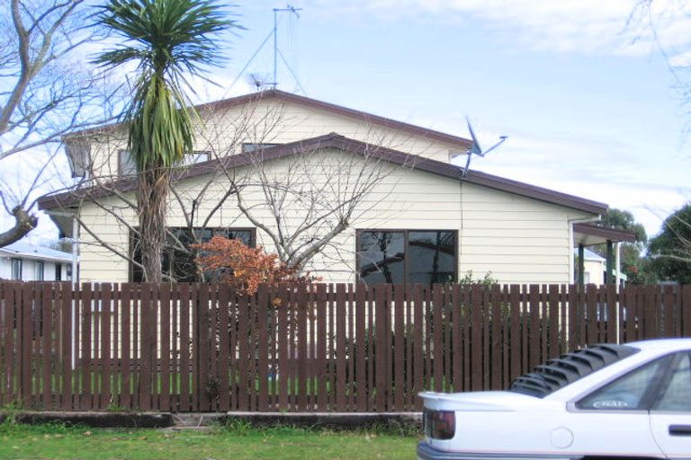 Photo of property in 17 Garland Drive, St Andrews, Hamilton, 3200