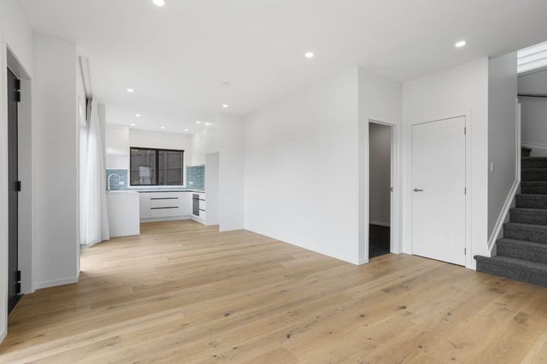 Photo of property in 6 Cranston Street, Torbay, Auckland, 0632