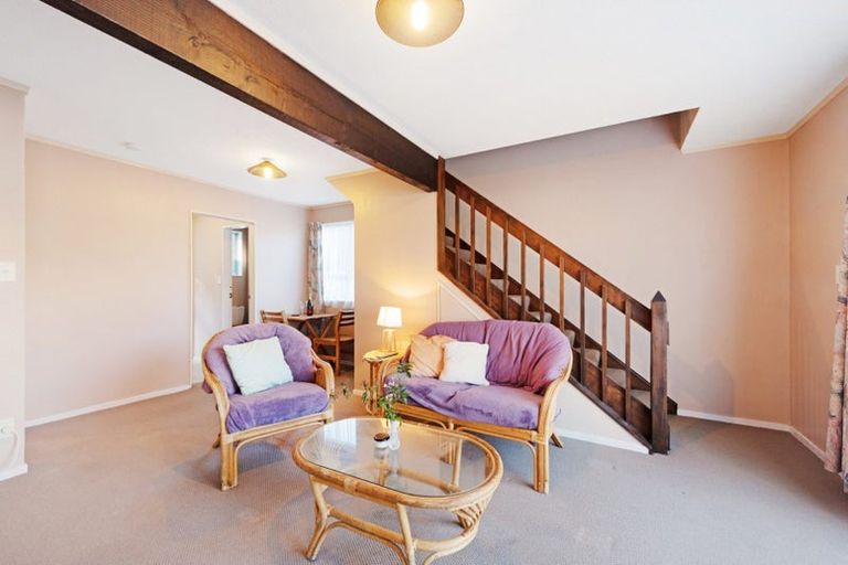 Photo of property in 14b Stonefield Place, Johnsonville, Wellington, 6037