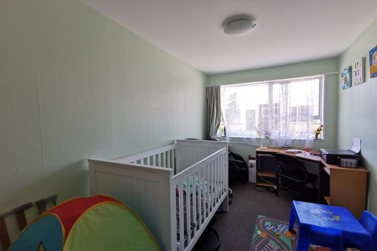 Photo of property in 4/171 Queens Drive, Lyall Bay, Wellington, 6022