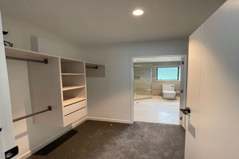 Photo of property in 40e Evelyn Place, Hillcrest, Auckland, 0627