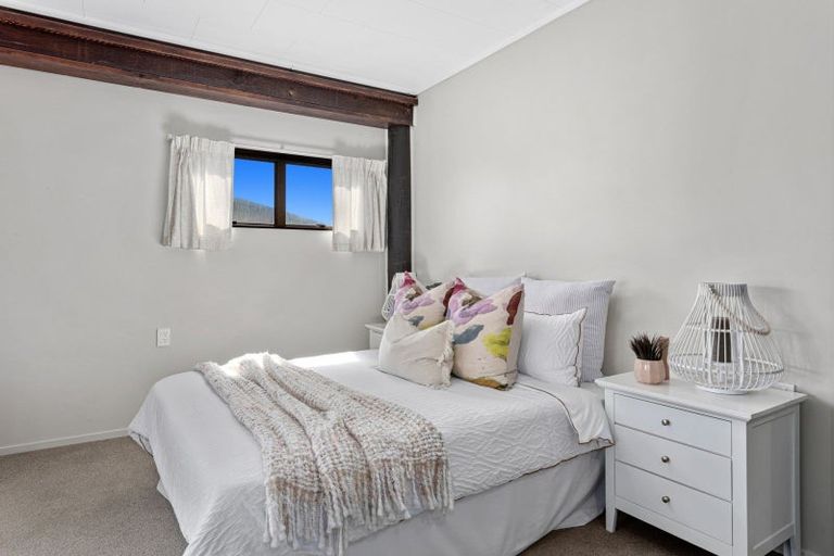 Photo of property in 18 Tawhara Place, Edgecumbe, 3120