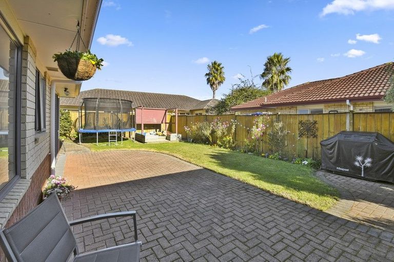 Photo of property in 6 Croftview Road, Wattle Downs, Auckland, 2103
