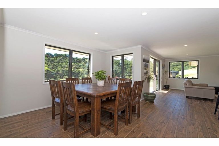 Photo of property in 63b Manuka Grove, Helensville, 0875