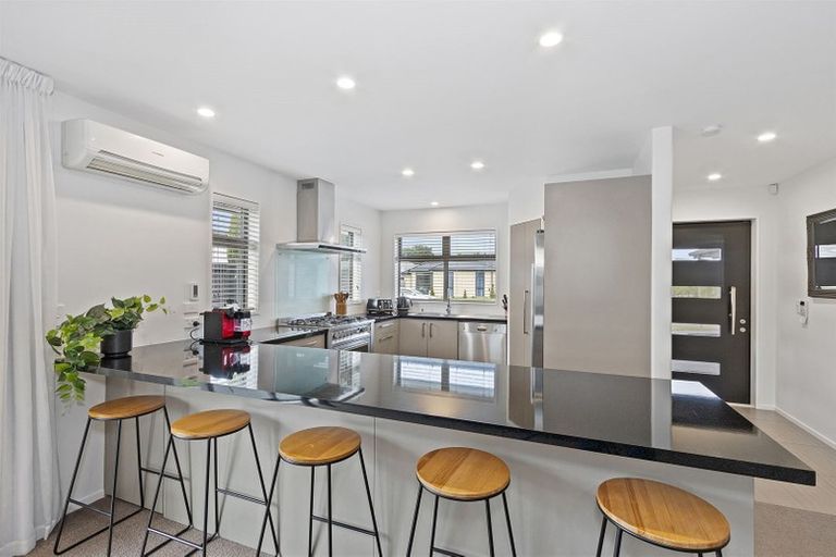 Photo of property in 3 Constance Place, Aidanfield, Christchurch, 8025