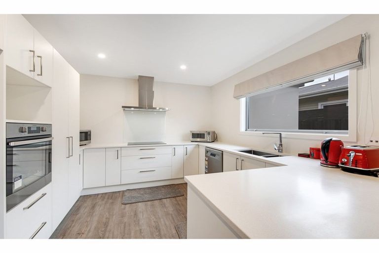 Photo of property in 2/36 Shirley Road, Richmond, Christchurch, 8013