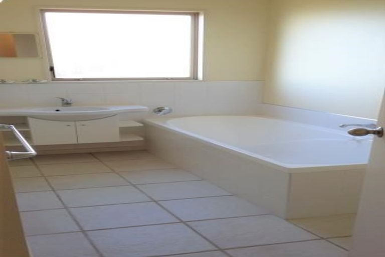 Photo of property in 86 Mount Pleasant Road, Mount Pleasant, Christchurch, 8081