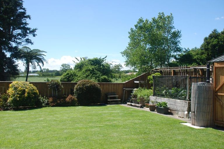 Photo of property in 505 Richmond Road, Lepperton, New Plymouth, 4373