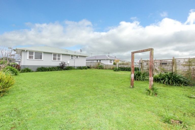 Photo of property in 33 Belair Avenue, Blagdon, New Plymouth, 4310