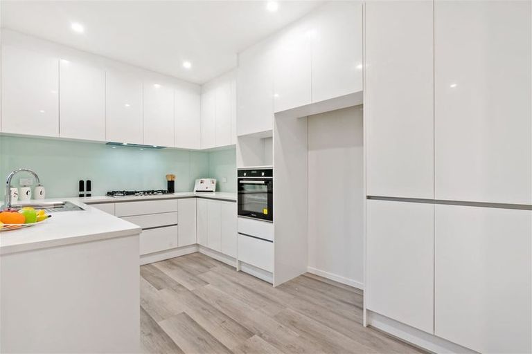 Photo of property in 3/32 Alfriston Road, Manurewa East, Auckland, 2102