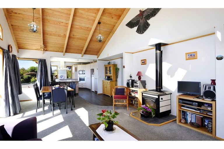 Photo of property in 9 Van Beek Place, Ruby Bay, Mapua, 7005