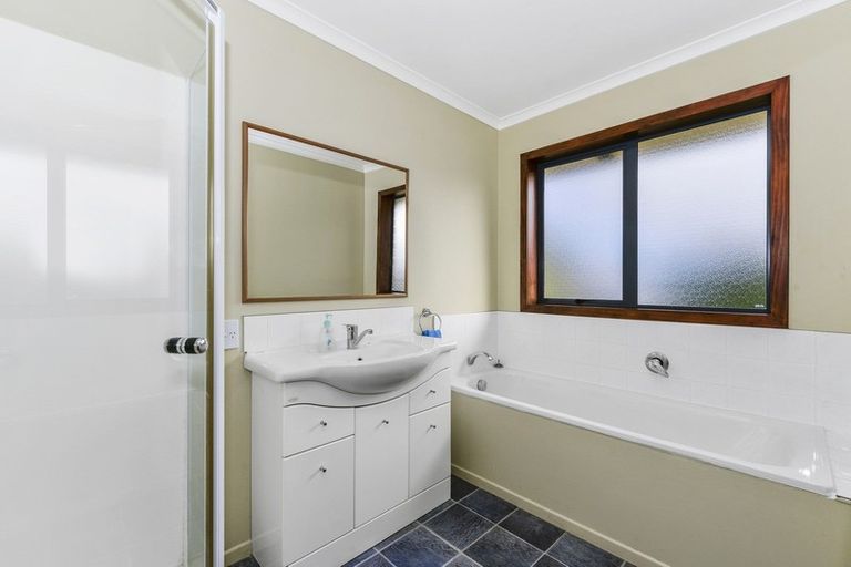 Photo of property in 14a Poaka Avenue, Dinsdale, Hamilton, 3204