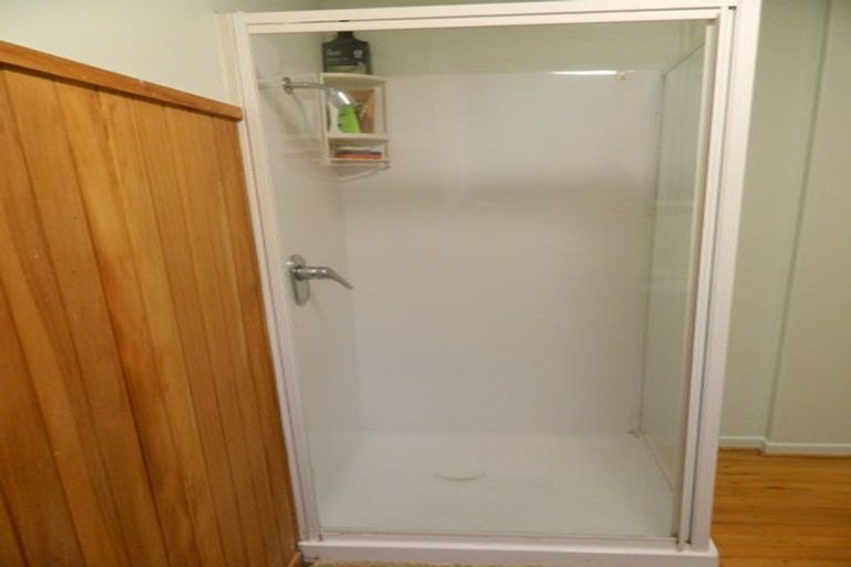 Photo of property in 54 Delhi Crescent, Khandallah, Wellington, 6035