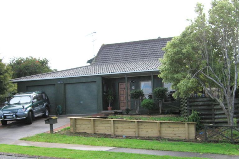 Photo of property in 1/4 Regia Close, Half Moon Bay, Auckland, 2012