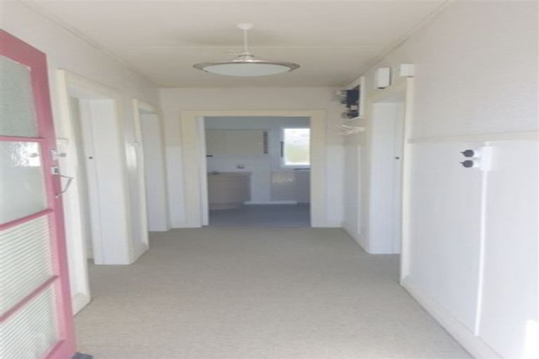 Photo of property in 5 Moorhouse Street, Waimate, 7924