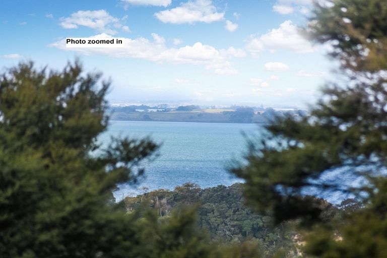 Photo of property in 89 Laingholm Drive, Laingholm, Auckland, 0604